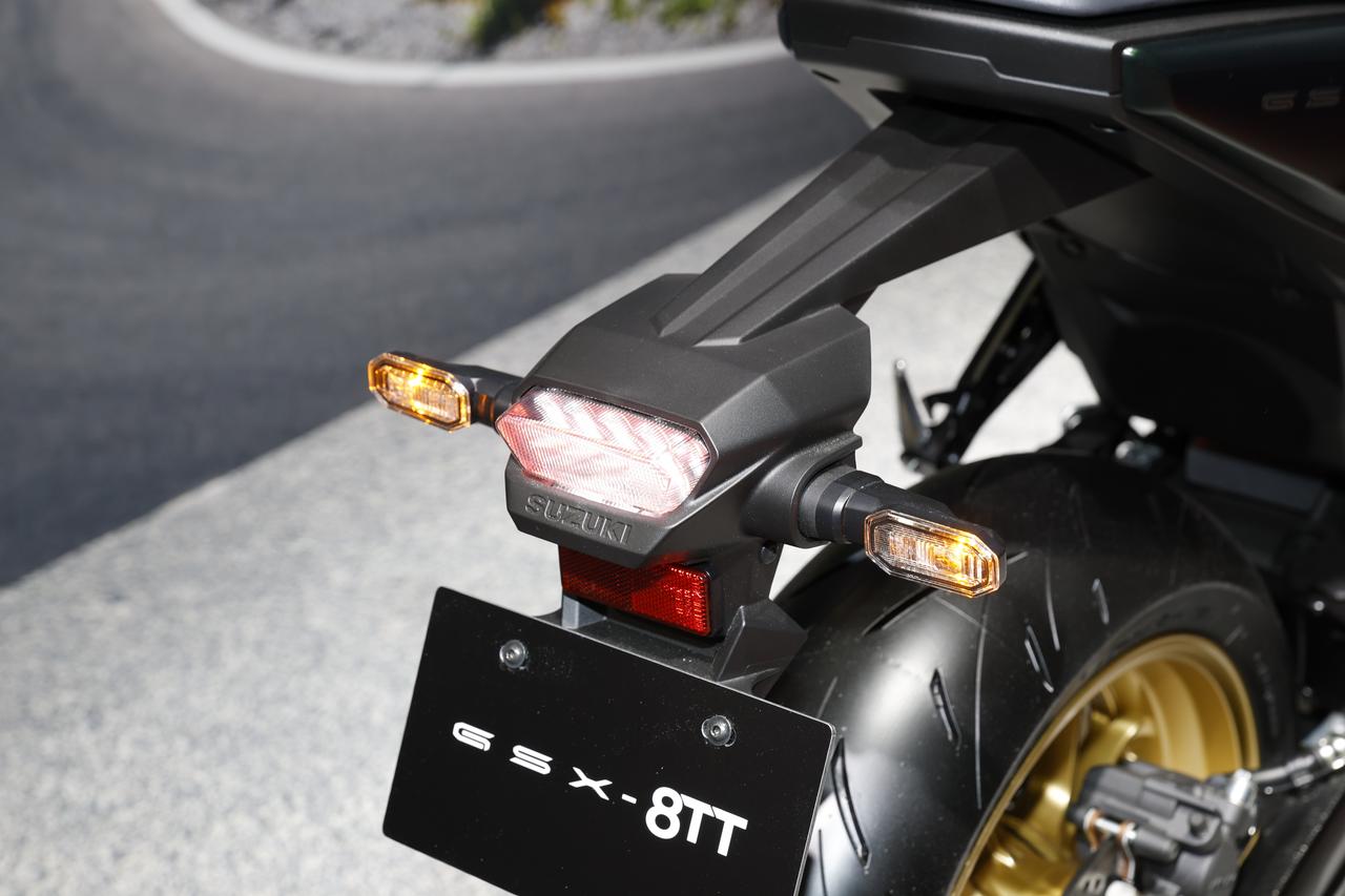 画像10: 【国内仕様登場!?】スズキ「GSX-8T 」「GSX-8TT」を詳細解説! またがりも可能な話題のニューモデルを実車展示!【ジャパンモビリティショー2025】