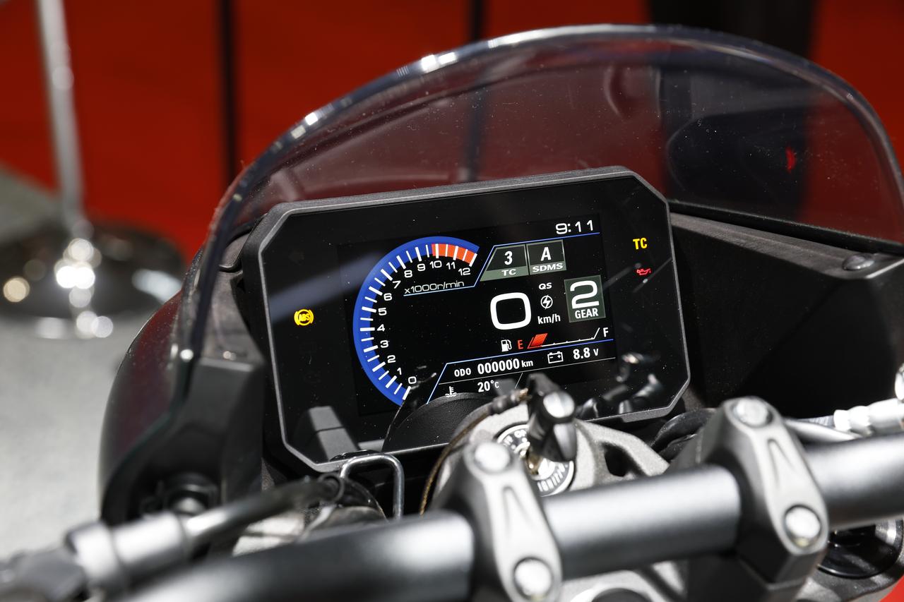 画像7: 【国内仕様登場!?】スズキ「GSX-8T 」「GSX-8TT」を詳細解説! またがりも可能な話題のニューモデルを実車展示!【ジャパンモビリティショー2025】