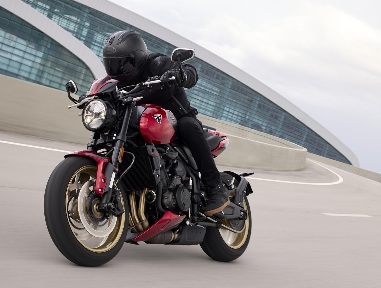 画像13: 【新型登場!】トライアンフ「Trident800」新設計798ccエンジン搭載のエキサイティングなロードスターを詳細解説!【2026速報】