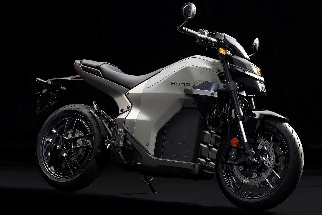 画像: Honda WN7 欧州仕様車・2026年モデル 定格出力：18kW シート高：800mm 車両重量：217.5kg ※諸元は海外モデル ※A1免許対応モデルは11kW