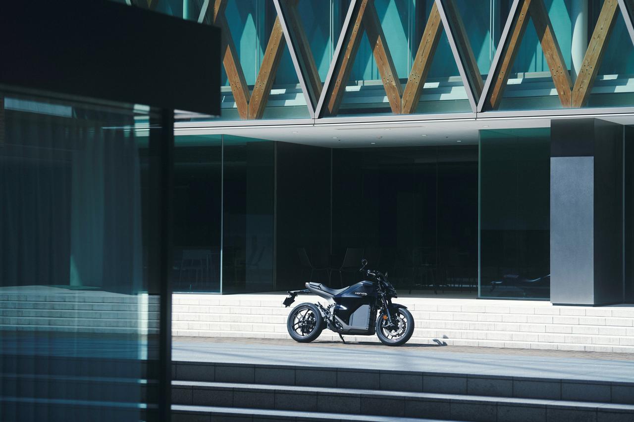 画像 : 26番目の画像 - 【写真61枚】ホンダ「WN7」 - webオートバイ