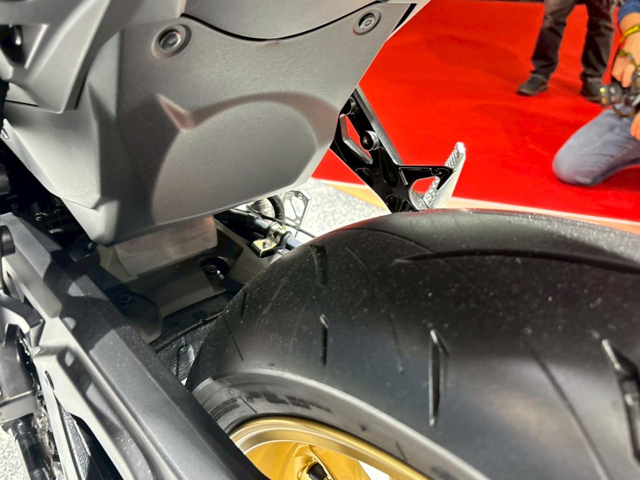 画像 : 5番目の画像 - 【他8枚】 - webオートバイ