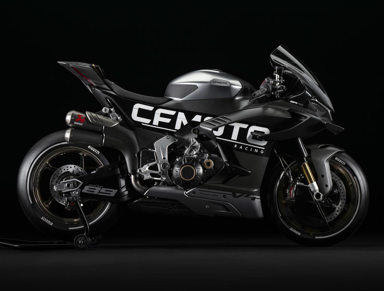 画像2: 【世界初公開!】CF MOTO「V4 SR-RR PROTOTYPE」210HPのV4エンジンに電動ウイングレット! 独創のメカが光るスーパースポーツ!【2026速報】