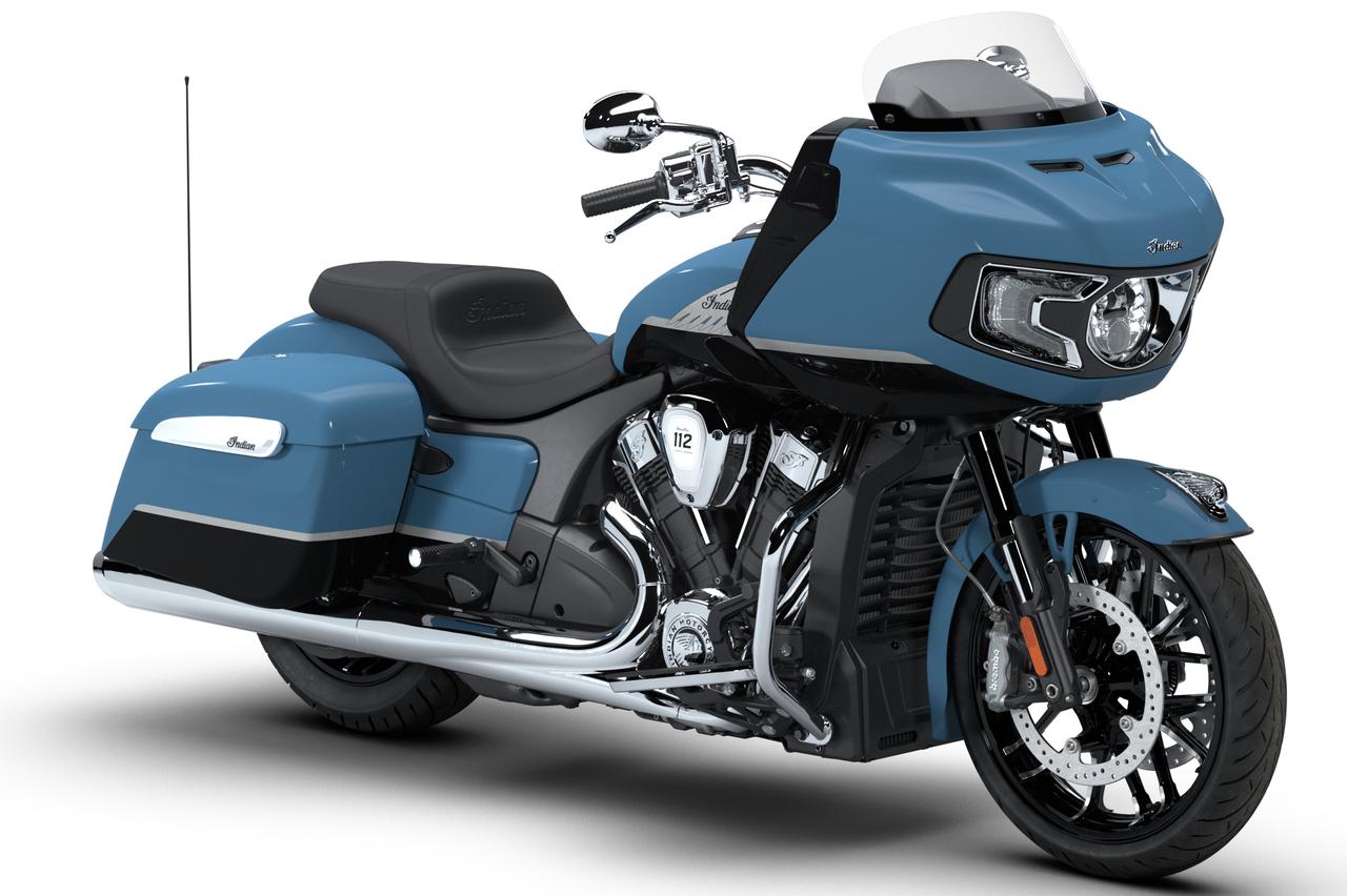画像1: Indian MOTORCYCLE Challenger Limited with 112 Package 2026年モデル 総排気量:1834cc エンジン形式:水冷4ストV型2気筒 シート高:672mm 車両重量:388kg