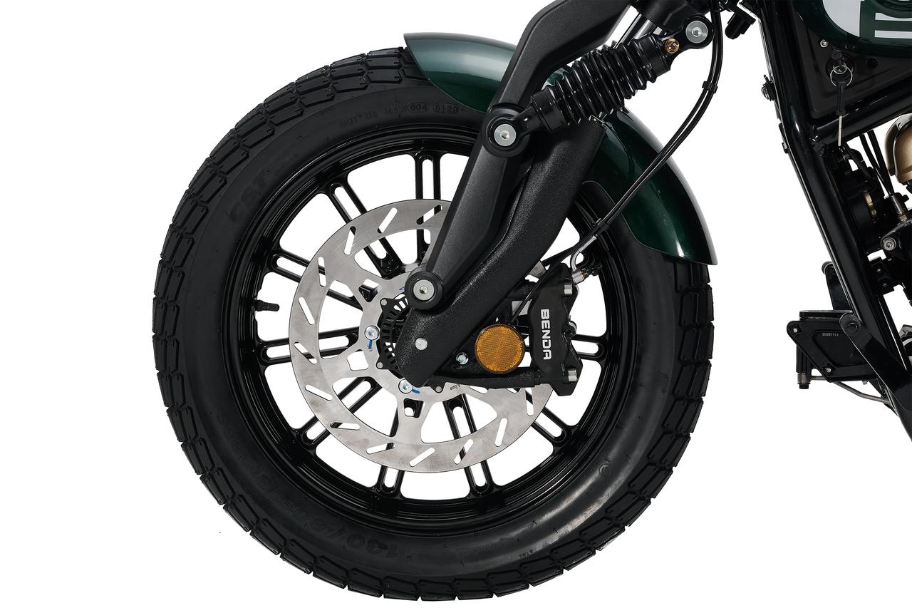 画像 : 9番目の画像 - 【写真14枚】ベンダ「ナポレオンボブ250」 - webオートバイ