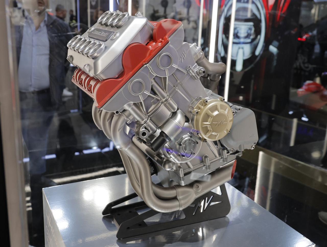 画像 : 4番目の画像 - 【写真6枚】MVアグスタ「CINQUE CILINDRI engine concept」 - webオートバイ