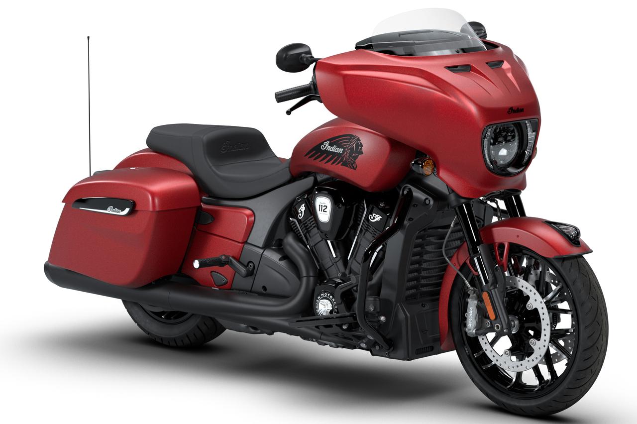 画像1: Indian MOTORCYCLE Chieftain Powerplus Dark Horse with 112 Package 2026年モデル 総排気量:1834cc エンジン形式:水冷4ストV型2気筒 シート高:672mm 車両重量:382kg