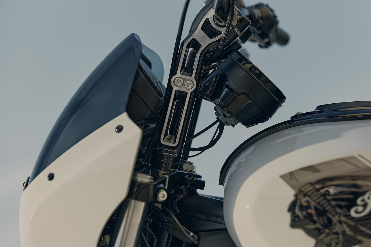 画像1: インディアン「スポーツスカウトRT」が新登場!電子制御装備が充実、パニアケースを標準装備し長距離ツーリングが快適に【2026速報】