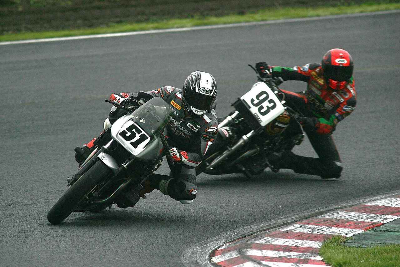 画像: スズキカタナvsカワサキZ これがD.O.B.A.R.モンスター!(写真/2025.5 筑波サーキット)