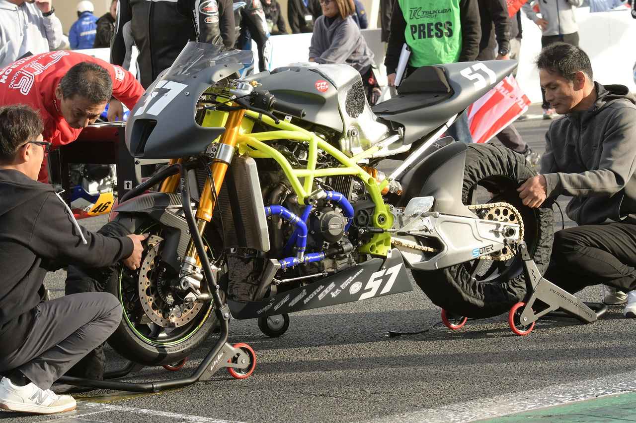 画像: 奥田選手がライディング、驚速予選タイムをたたき出したOV-43。めっちゃカッコいいけど、このバイクベースはなに?って言われちゃう