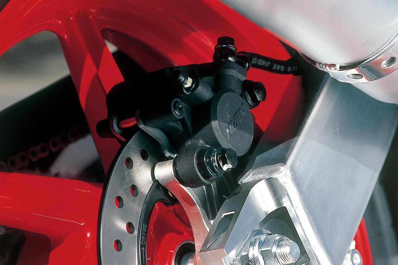 画像9: ホンダ「CBR250RR（MC22）」（1990年）各部装備・ディテール解説