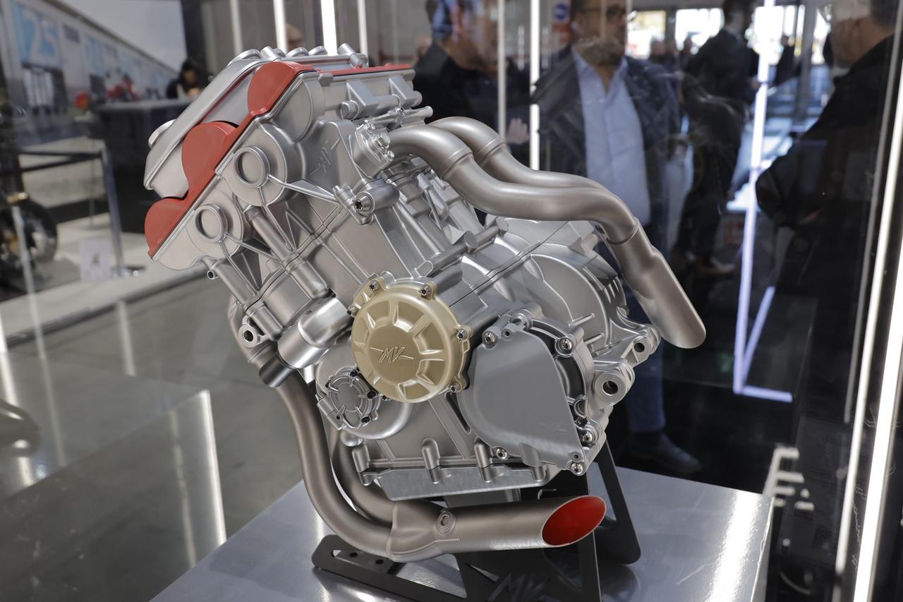 画像 : 5番目の画像 - 【写真6枚】MVアグスタ「CINQUE CILINDRI engine concept」 - webオートバイ