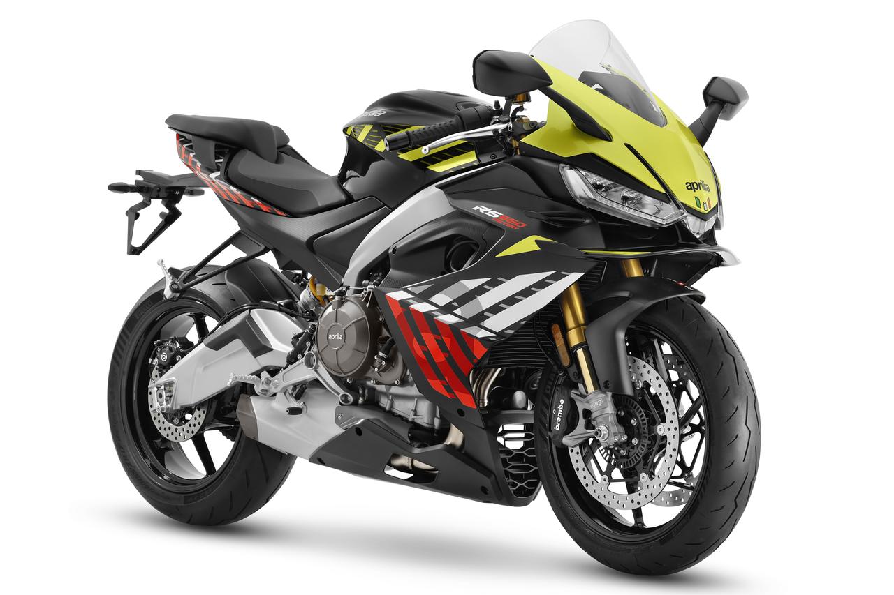 画像: Aprilia RS 660 Factory 総排気量：659cc エンジン形式：水冷4ストロークDOHC4バルブ並列2気筒 シート高：820mm 車両重量：183kg ※スペックは欧州仕様現行モデル