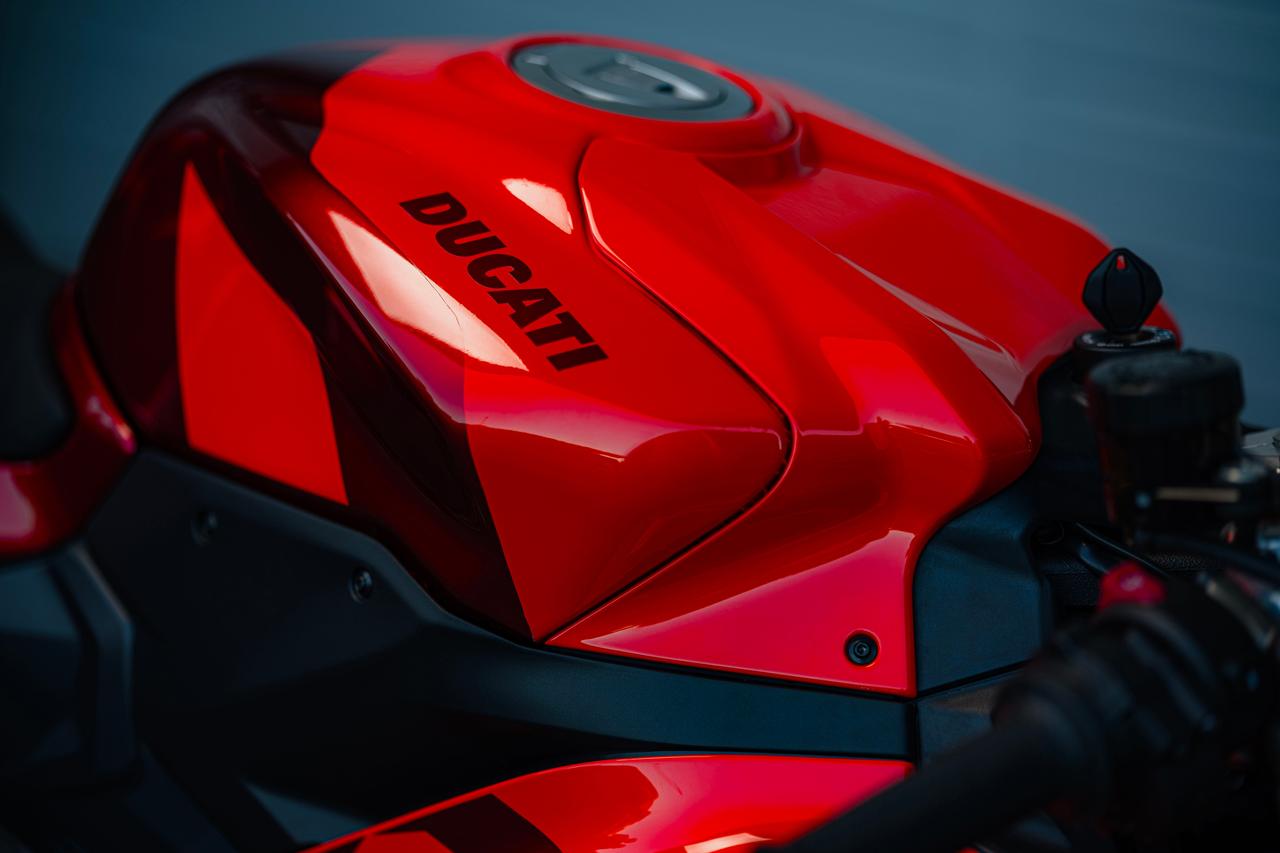 画像 : 13番目の画像 - 【写真22枚】ドゥカティ「パニガーレV2 MM93」 - webオートバイ