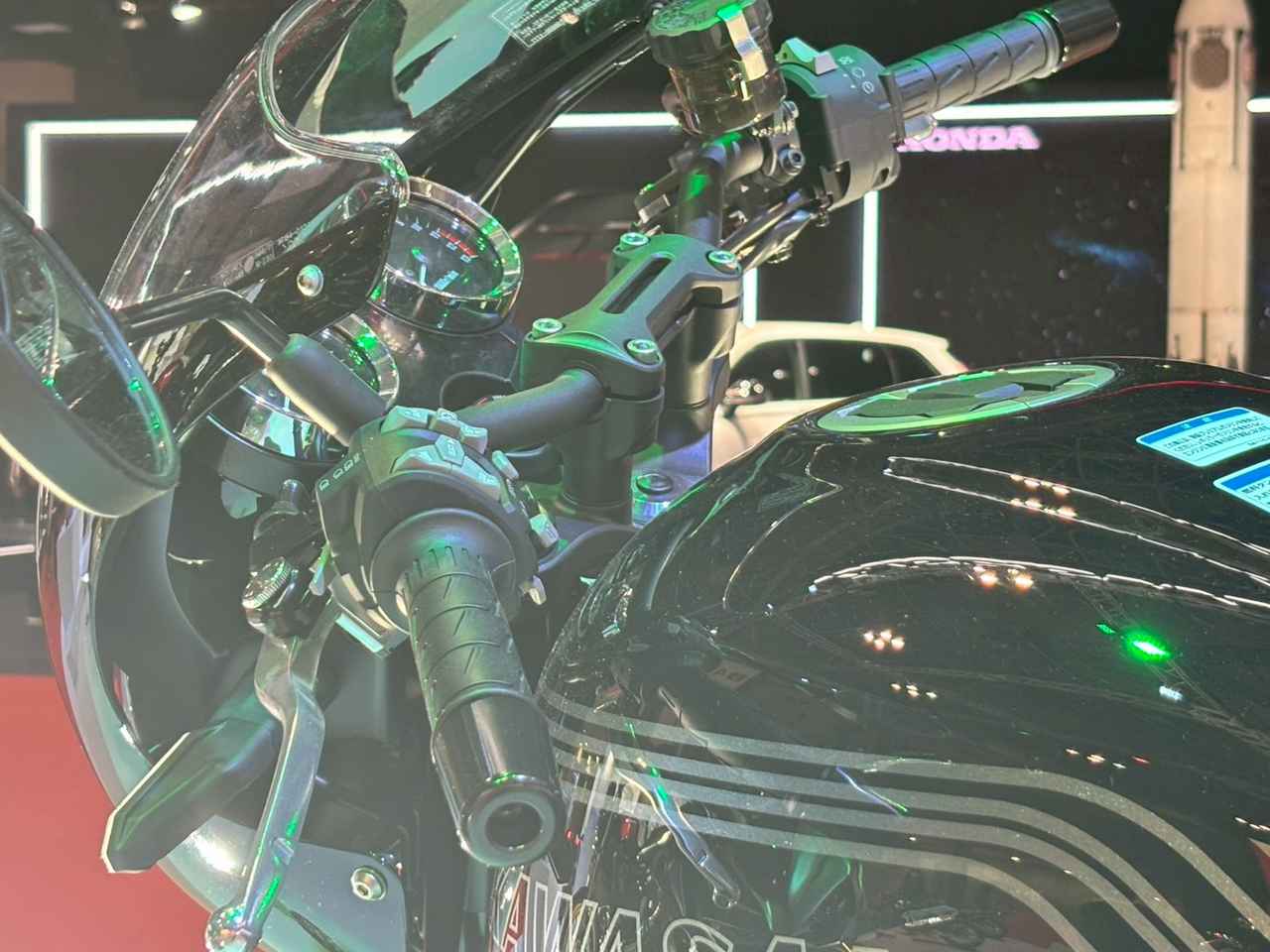 画像3: ▶ハンドルまわり