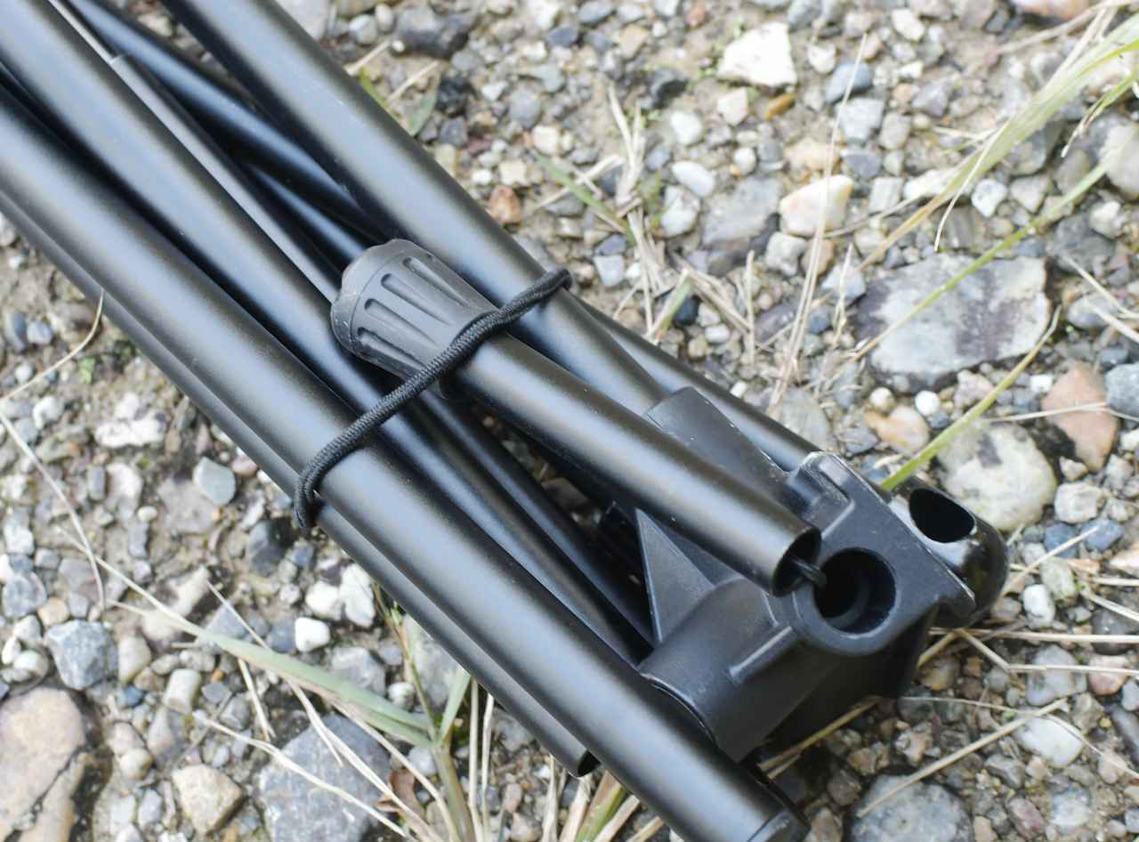 画像2: ハイバックローチェアMILの畳み方