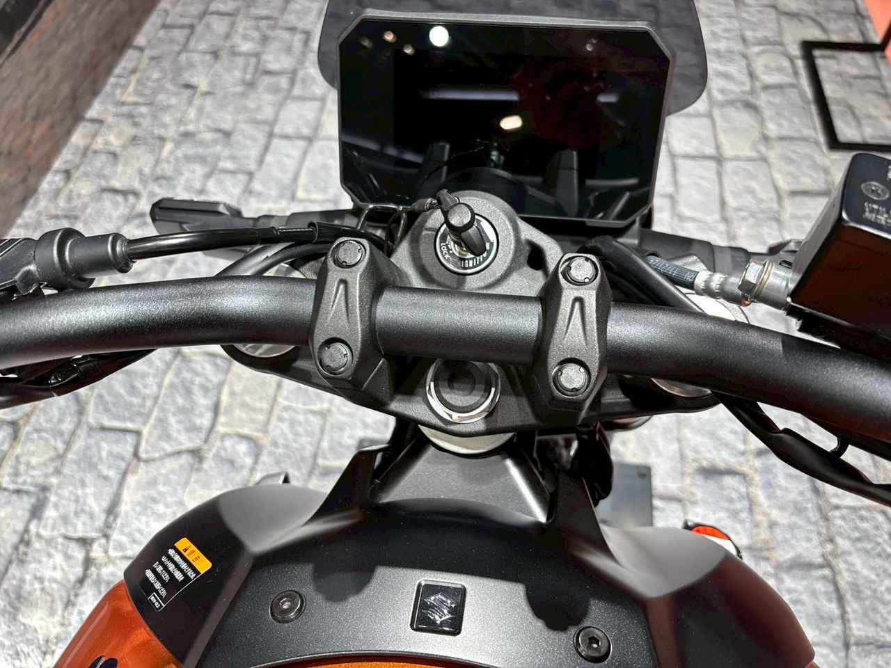 画像1: ▶ハンドルまわり