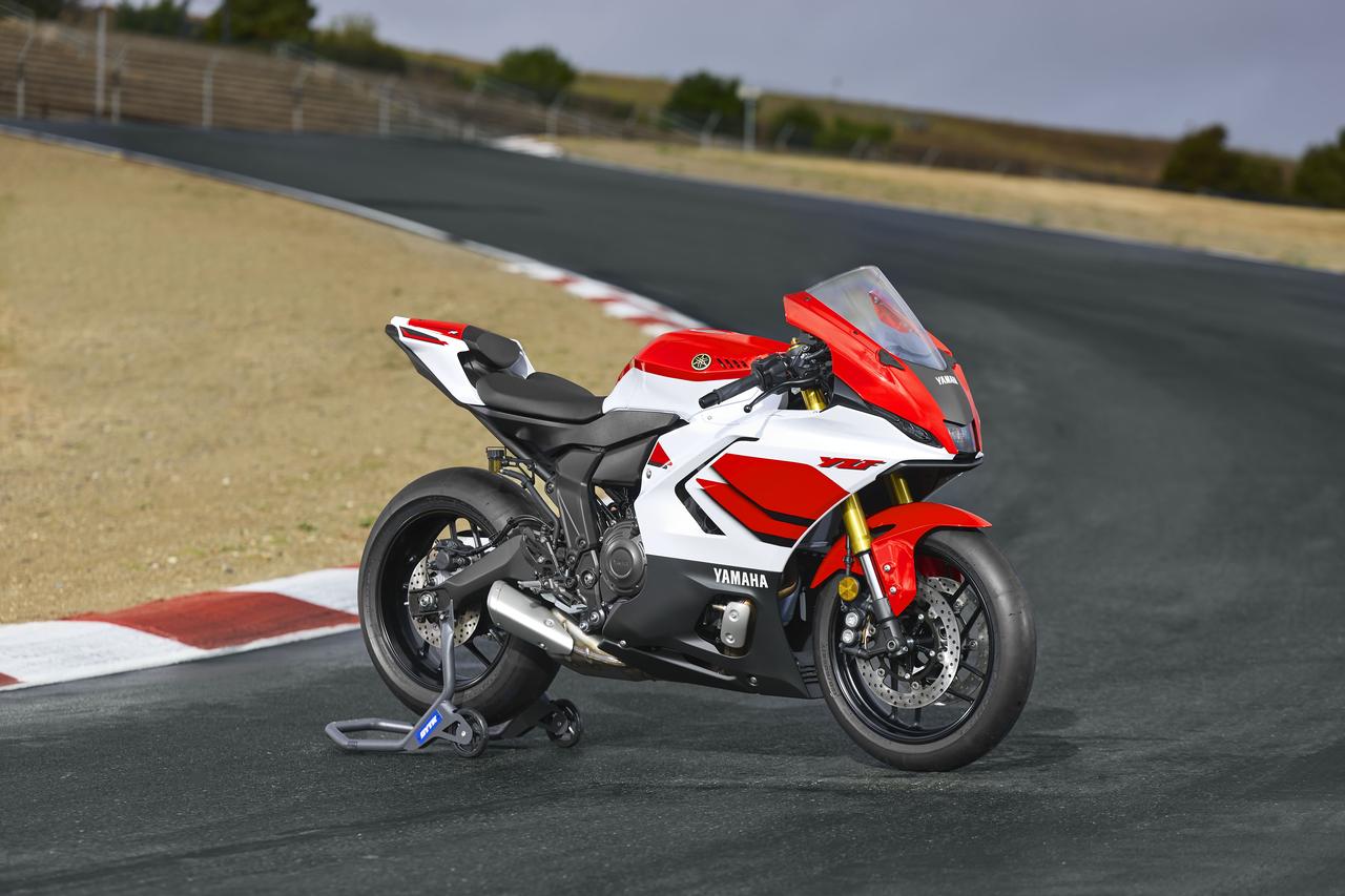 画像 : 20番目の画像 - 【写真23枚】ヤマハ「YZF-R7 70thアニバーサリーエディション」 - webオートバイ
