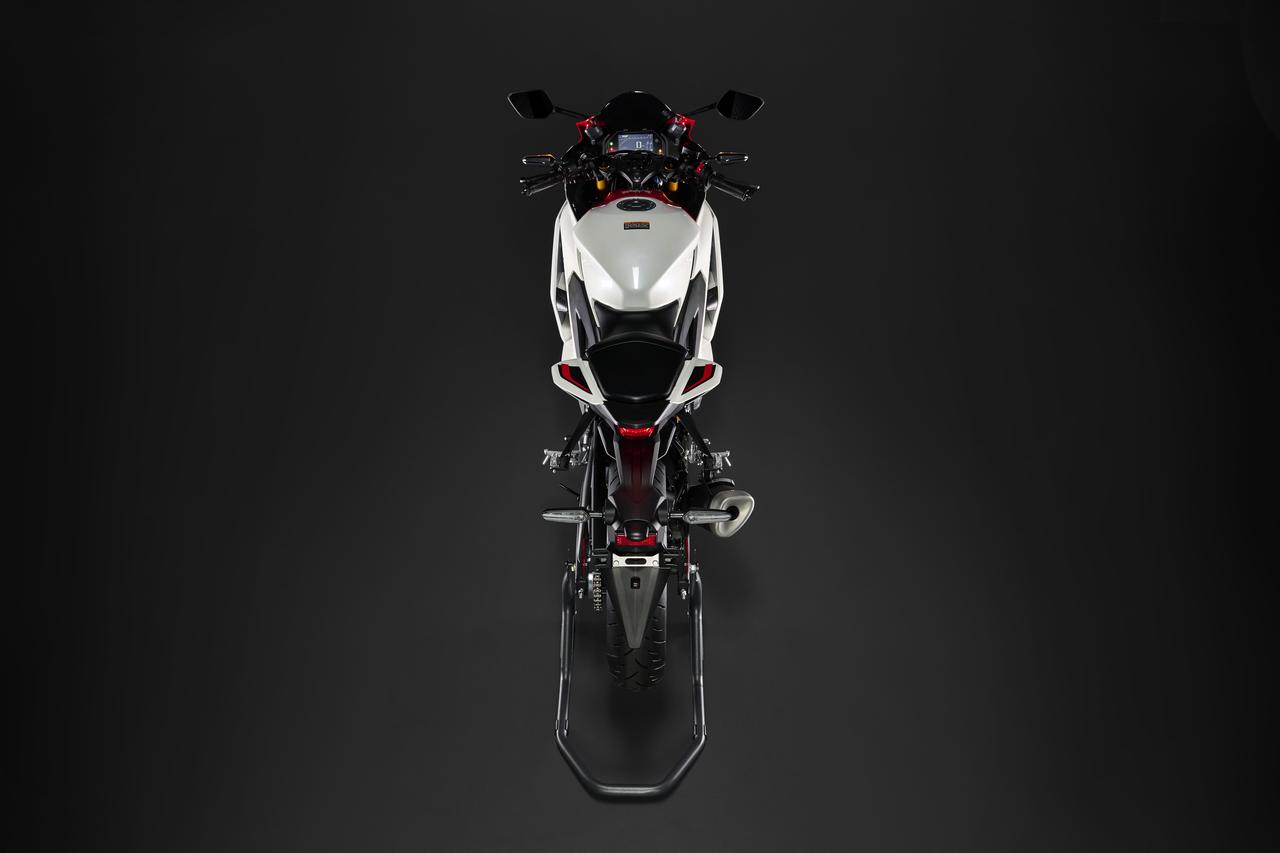 画像 : 10番目の画像 - 【写真22枚】ヤマハ「YZF-R3 70thアニバーサリーエディション」 - webオートバイ