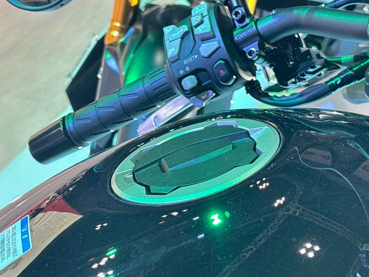 画像 : 1番目の画像 - 【他4枚】 - webオートバイ