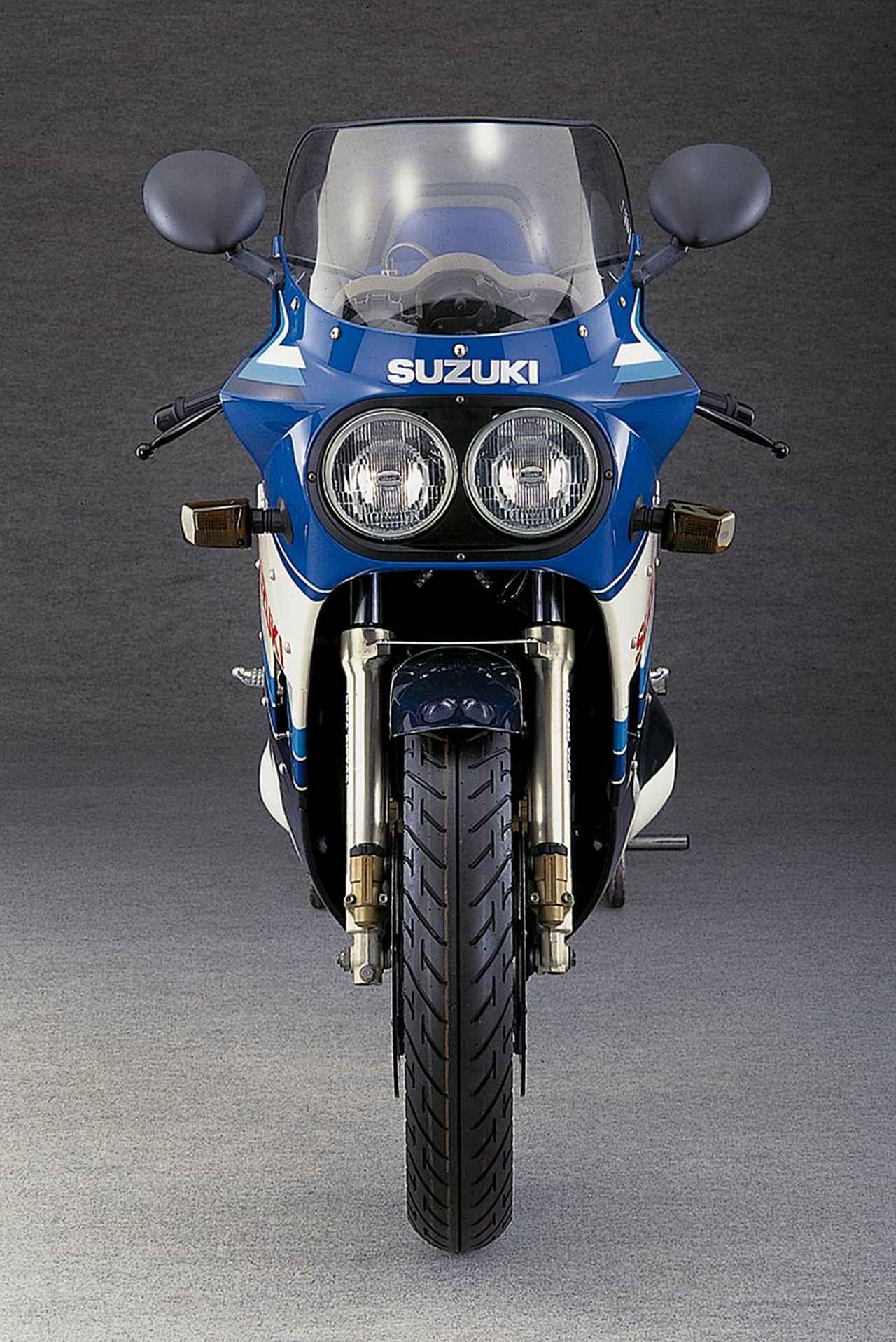画像 : 4番目の画像 - 【写真16枚】スズキ「GSX-R750（GR71F）」（1985年） - webオートバイ