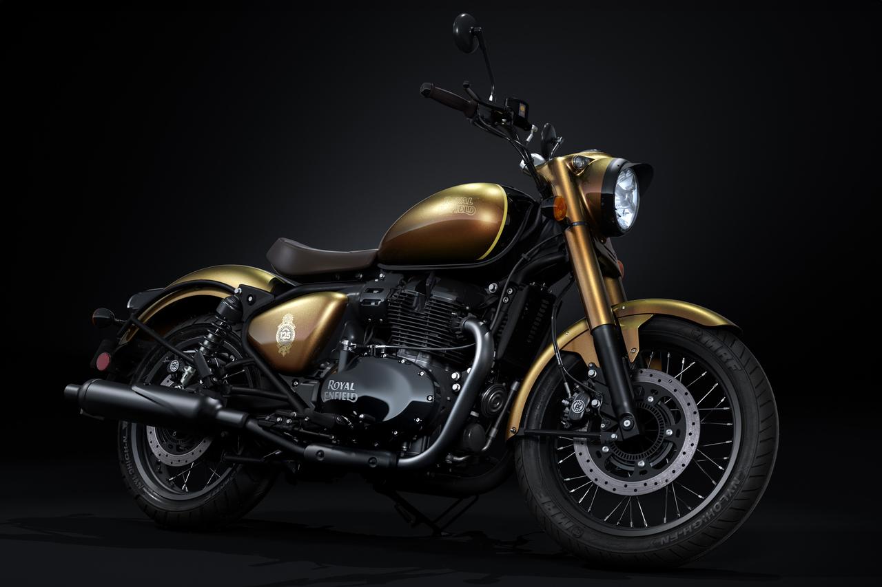 画像: Royal Enfield CLASSIC 650 125th Anniversary Special Edition 総排気量:647.95cc エンジン形式:4ストロークSOHC並列2気筒 シート高:800mm 車両重量:243kg(90%燃料+オイル) スペックは「クラシック650」海外仕様