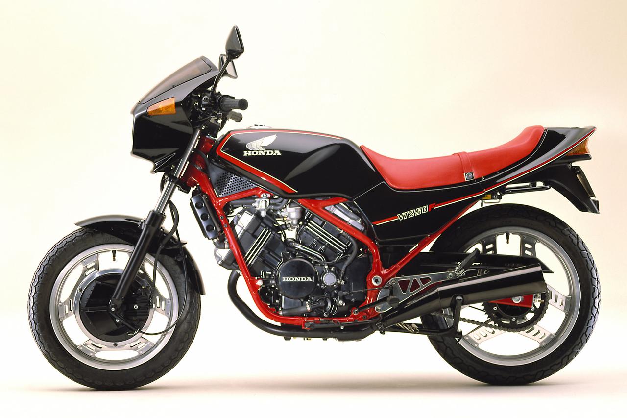 画像 : 3番目の画像 - 【写真6枚】ホンダ「VT250F」（1982年） - webオートバイ
