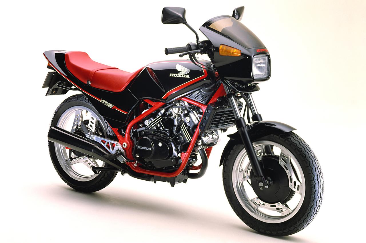 画像 : 1番目の画像 - 【写真6枚】ホンダ「VT250F」（1982年） - webオートバイ