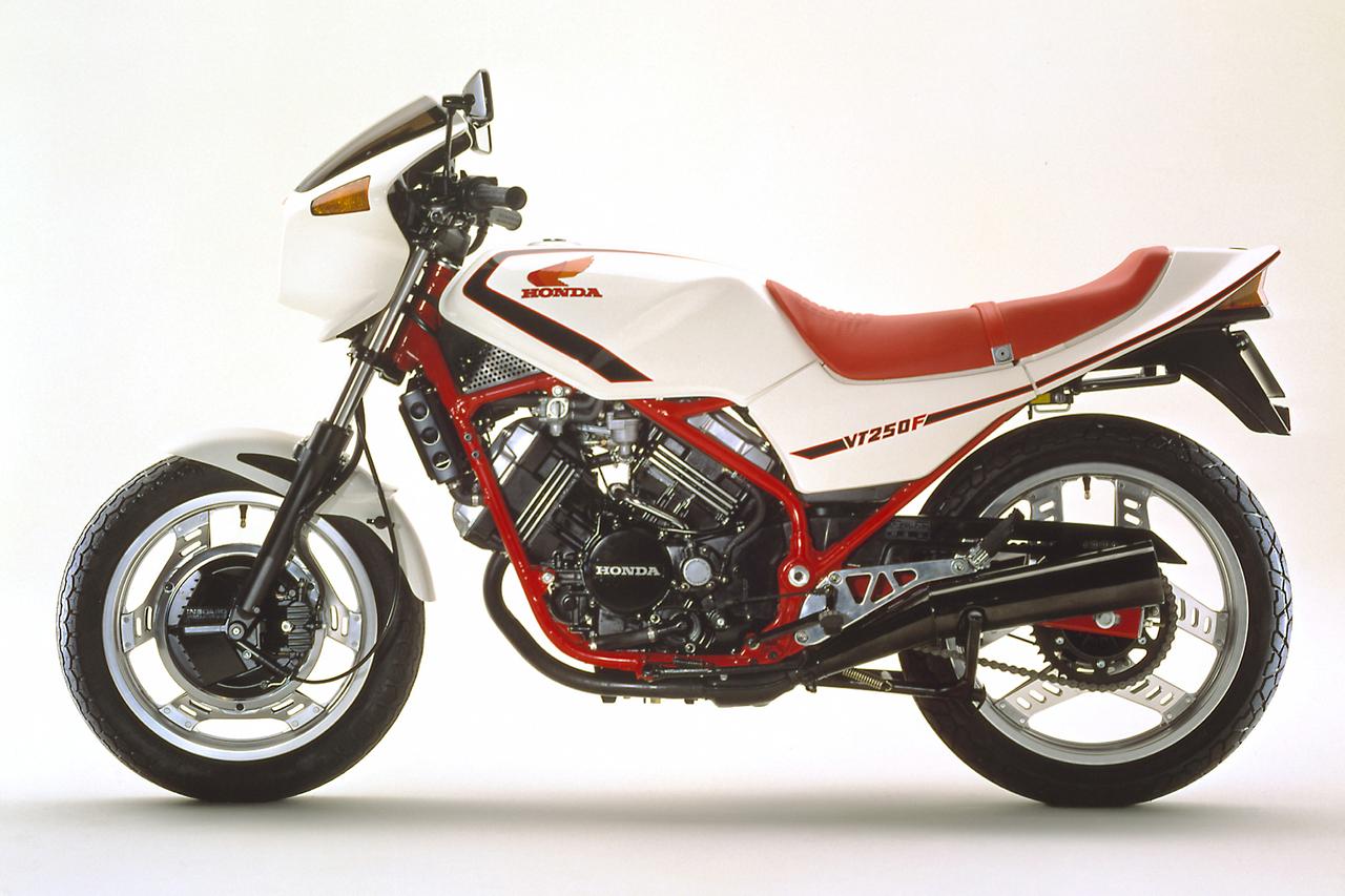画像 : 6番目の画像 - 【写真6枚】ホンダ「VT250F」（1982年） - webオートバイ