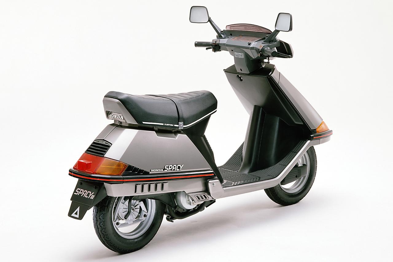 画像 : 3番目の画像 - 【写真3枚】ホンダ「スぺイシー80」（1982年） - webオートバイ