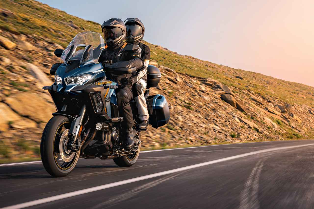 画像: カワサキ「ヴェルシス1100SE」2026年モデルの特徴