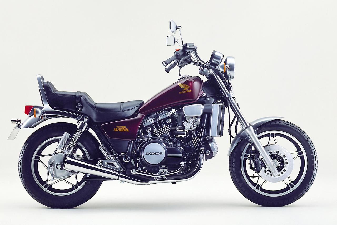 画像 : 7番目の画像 - 【写真8枚】ホンダ「VF750セイバー」「VF750マグナ」 - webオートバイ