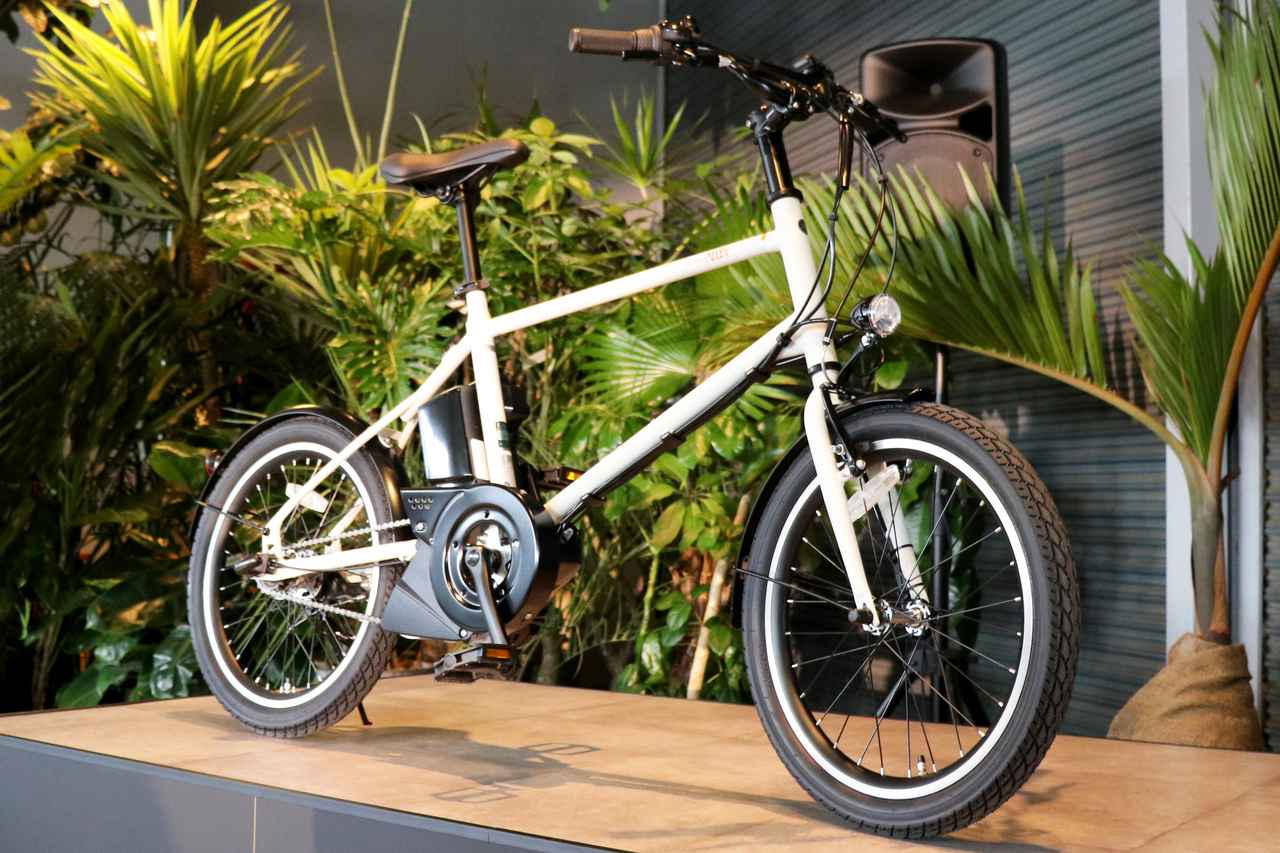 画像 : 1番目の画像 - 【写真19枚】ヤマハ「パス クレイグ アリ―」 - webオートバイ