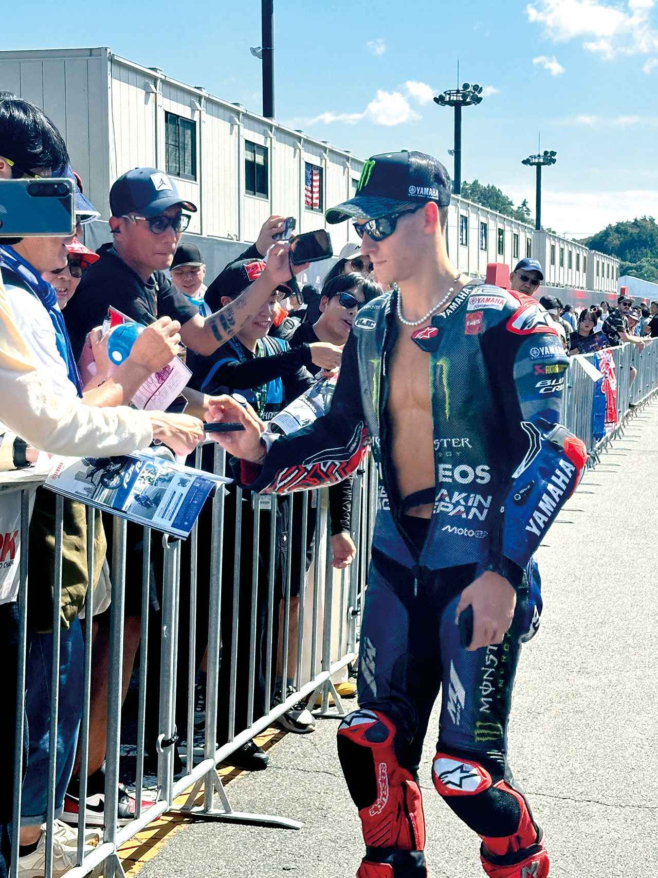 画像: ファビオ・クアルタラロ選手 クアルタラロ選手ってホントにインナースーツ着ていないんだ……。