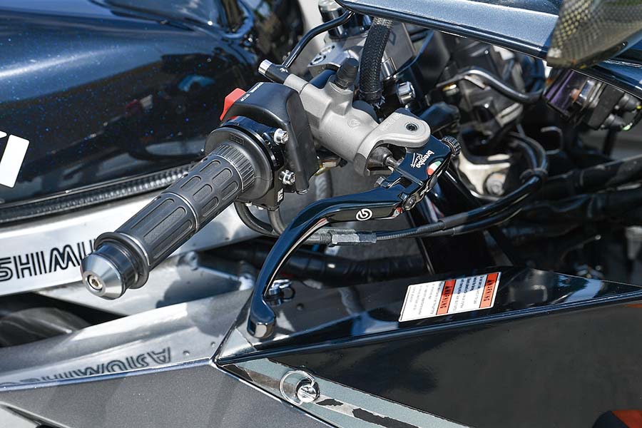 画像 : 4番目の画像 - 【写真12枚】飯田レーシングファクトリー GSX-R1100（スズキ GSX-R1100） - webオートバイ