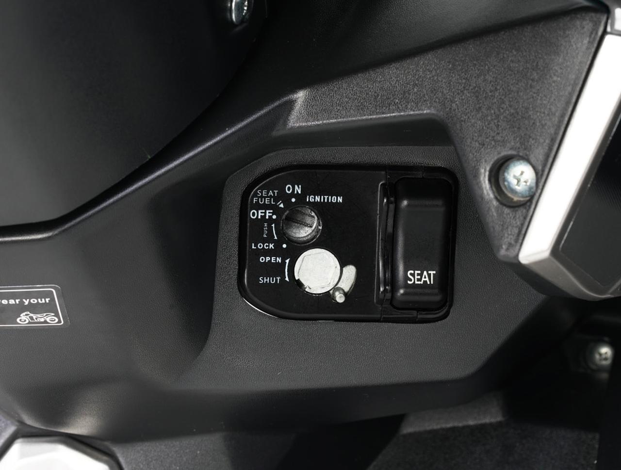 画像12: 【え? カワサキのスクーター!?】毎日任務遂行中! カワサキ「BRUSKY 125」はお手頃スポーツスクーター【世界でがんばる!! 日本メーカーの珍車大図鑑 Vol.20】