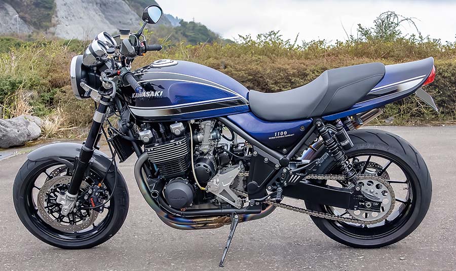 画像2: コンプリートカスタムを見本にしつつ手を入れていく