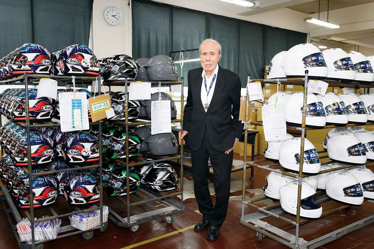 画像1: 衝撃吸収力だけではない「かわす」という安全性能