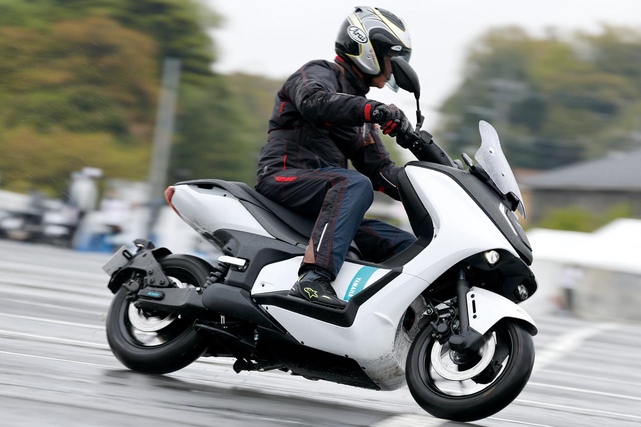 画像: 【インプレ】ヤマハ「E01」（2022年） - webオートバイ