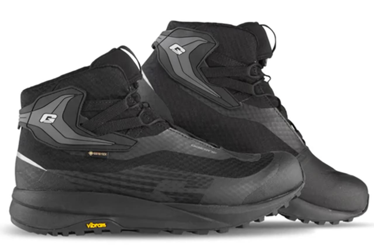 画像: GAERNE Gゼノン ゴアテックス サイズ:25.5cm〜29.0cm(5mm刻み) カラー:グレー・ブラック、レッド・ブラック、ブラック 税込価格:2万9700円 販売元: ジャペックス