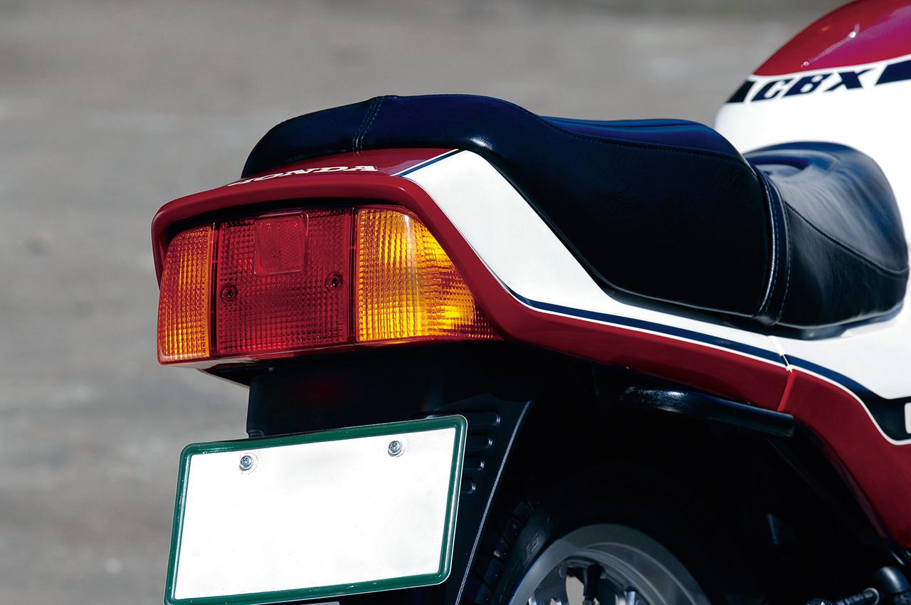 画像 : 15番目の画像 - 【写真20枚】ホンダ「CBX400F」（1981年） - webオートバイ