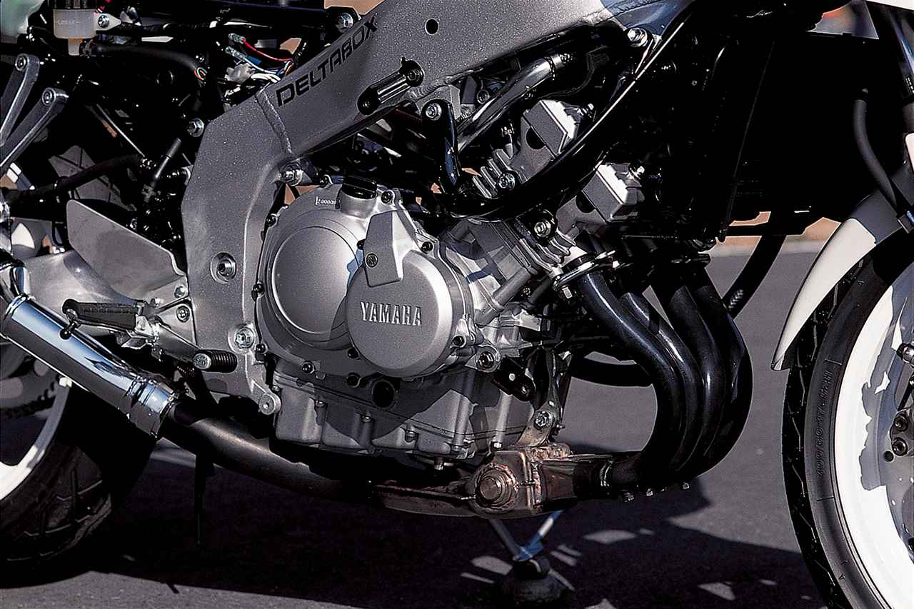 画像4: ヤマハ「FZR250R(3LN)」(1989年)待望のアルミデルタボックスフレーム&スイングアームを得て戦闘力を向上