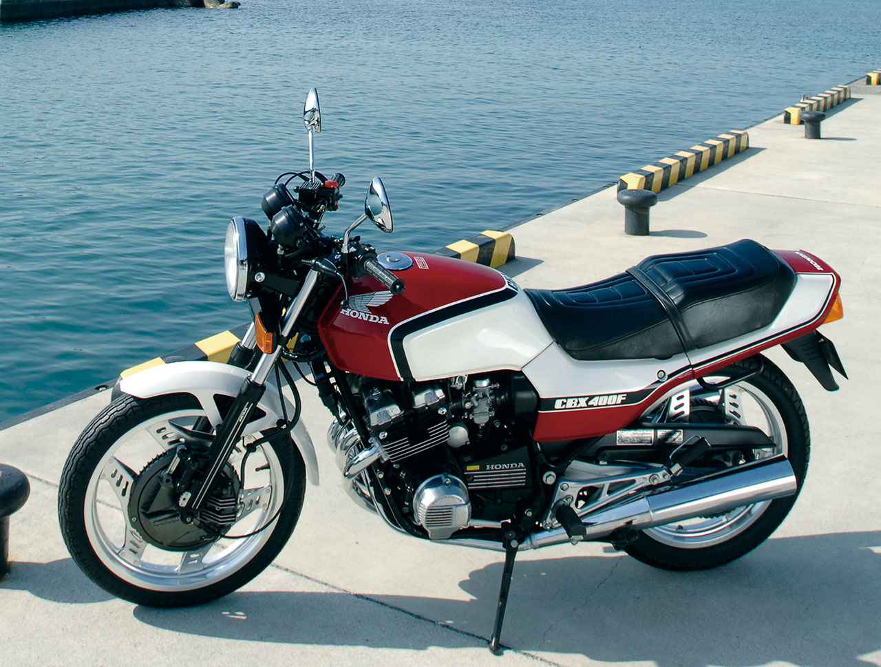 ホンダ「CBX400F」（1981年）長年のレース活動で蓄積された先進技術を