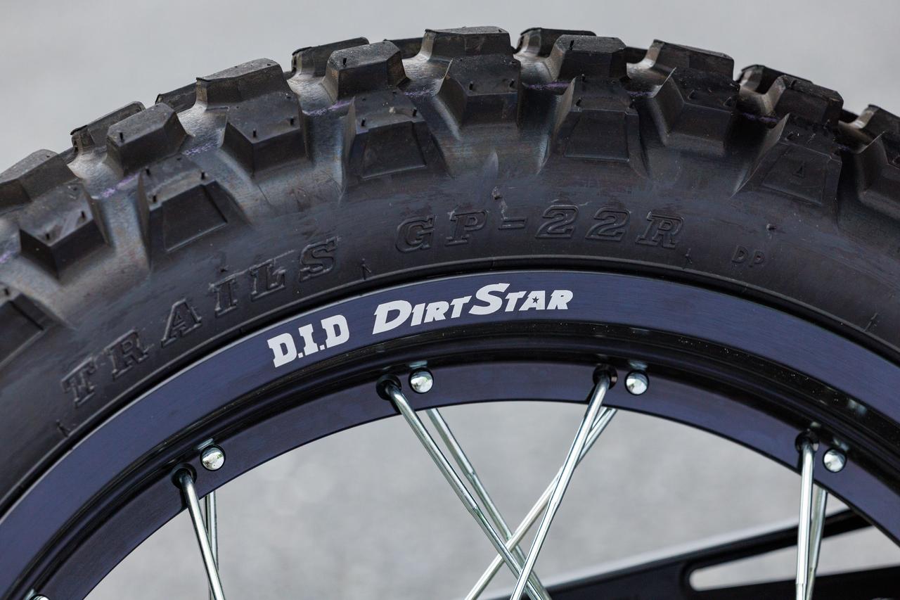 画像 : 21番目の画像 - 【写真25点】カワサキ「KLX230 SHERPA S」 - webオートバイ