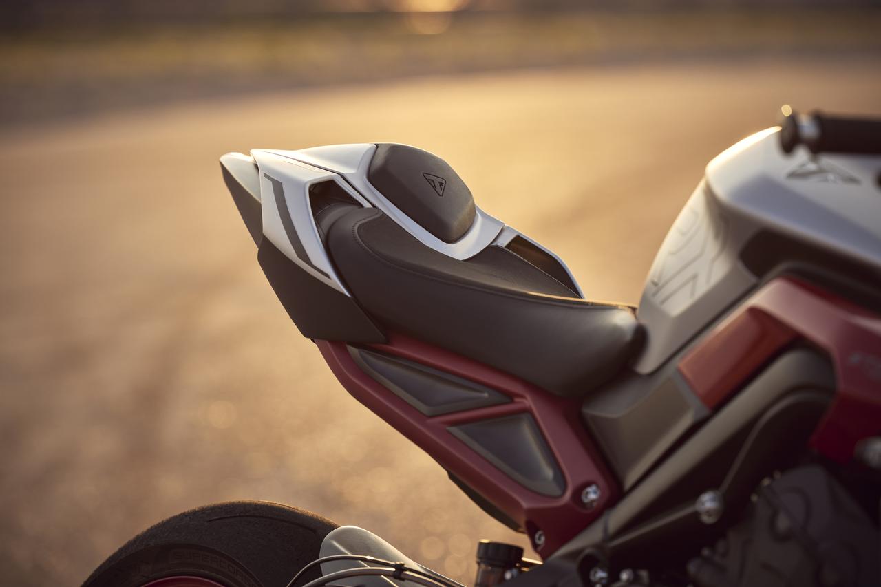 画像 : 21番目の画像 - 【写真37枚】トライアンフ「Street Triple 765 RX」「Moto2™ Edition」 - webオートバイ