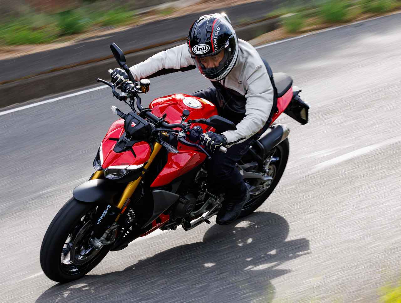 画像1: ドゥカティ「ストリートファイター V2 S」インプレ（小川 勤）