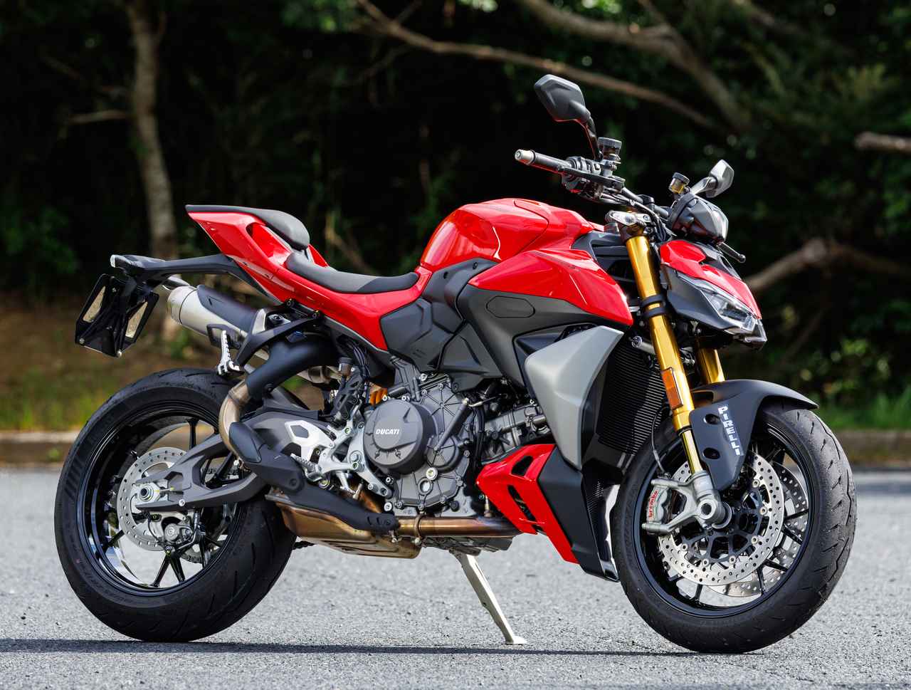 画像 : 2番目の画像 - 【写真19点】ドゥカティ「ストリートファイター V2 S」 - webオートバイ