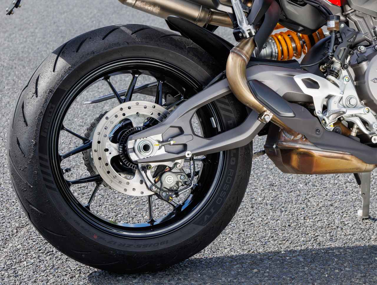 画像 : 14番目の画像 - 【写真19点】ドゥカティ「ストリートファイター V2 S」 - webオートバイ