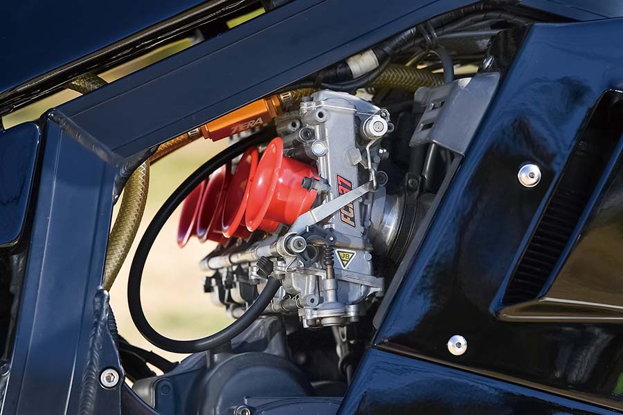 画像 : 9番目の画像 - 【写真12枚】テクニカルガレージRUN GSX-R1100J（スズキ GSX-R1100J） - webオートバイ