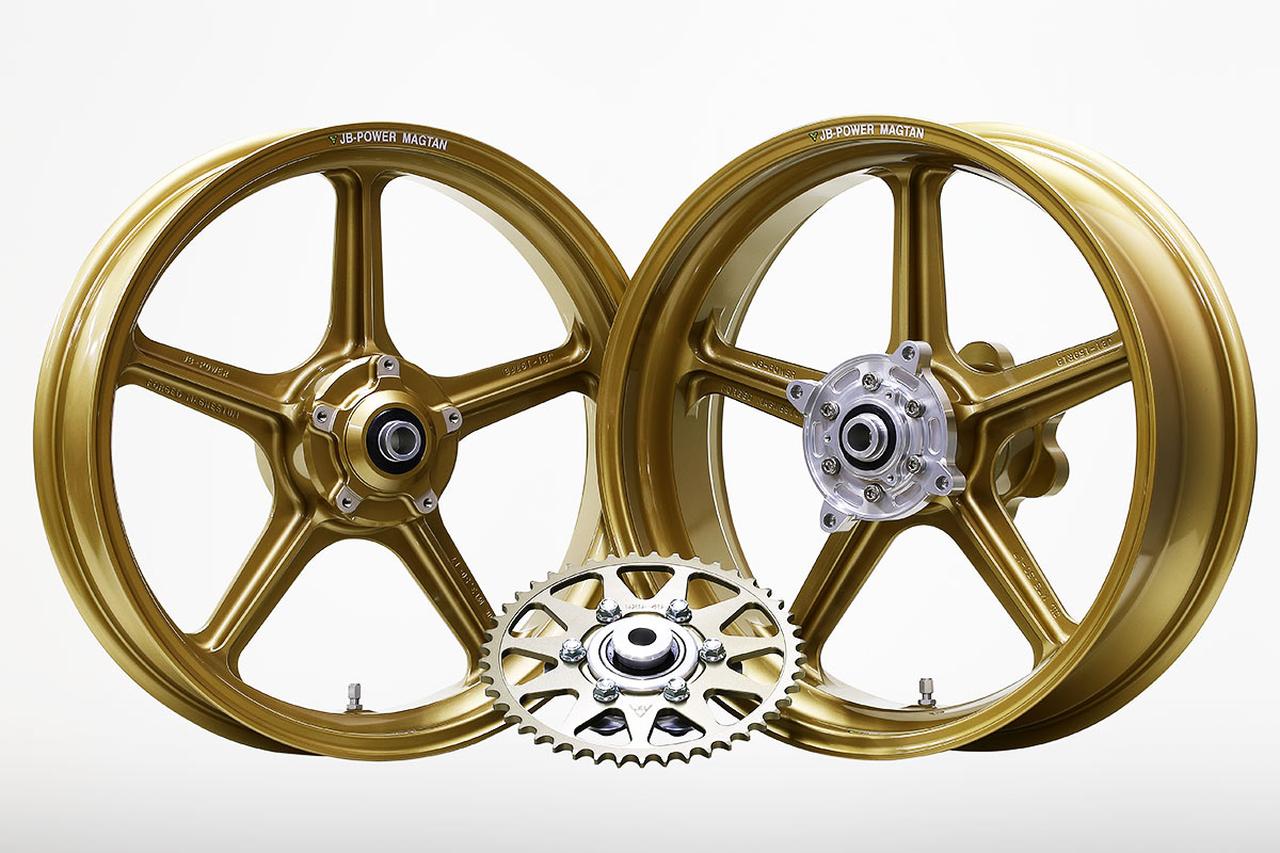 画像: 25-CB1000F マグネシウム鍛造ホイールセット（ゴールド）  価格／59万4000円。